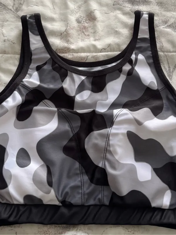 NWT Camouflage or leopard Sports Bra & Bike Shorts Set - Black/Grey, size M XL - Image 8