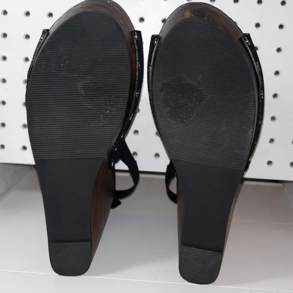 Torrid Studded Wood Wedges Size 9 - Wide - Image 9