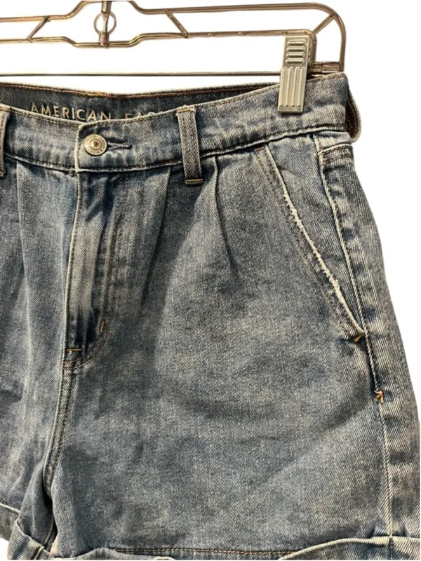 American Eagle Size 4 Light Wash Blue Denim Mom Jean Shorts Casual Cotton Womens - Image 3