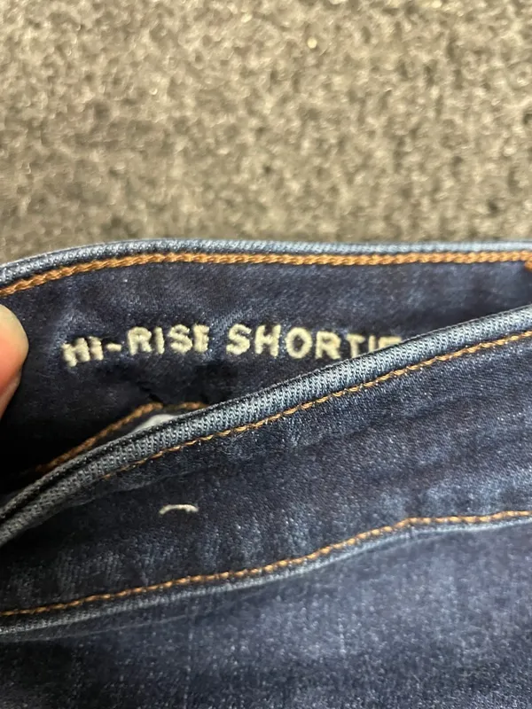 American Eagle Hi-Rise Shortie shorts denim distressed cut off size 4 - Image 4