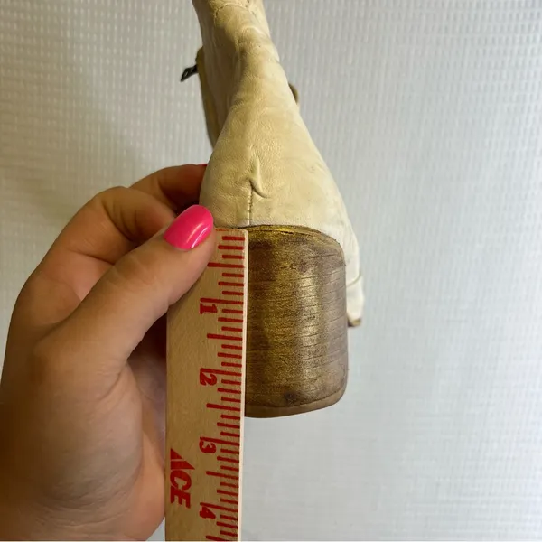 Esquivel | Elegant Cream Ankle‎ Boots with Wooden Heel 8 - Image 9