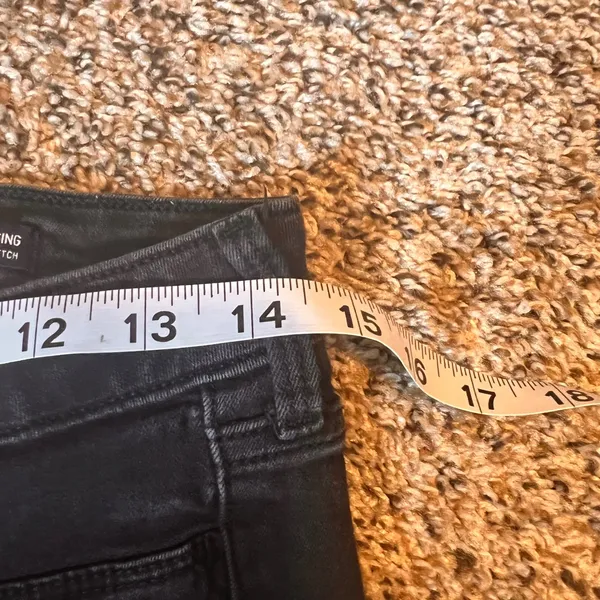 Hollister Distressed Black Wash Low Rise Skinny Jeans Size 7S‎ W28 L26 - Image 3
