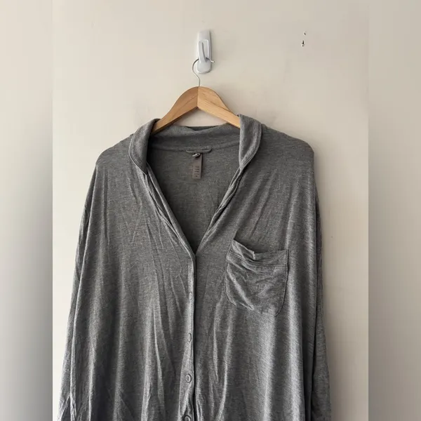 SKIMS Fits Everybody Super Soft Cozy Button Down Long Sleeve‎ Lounge Top - Image 2