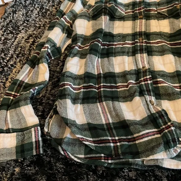 American eagle small plaid flannel‎ - Image 4