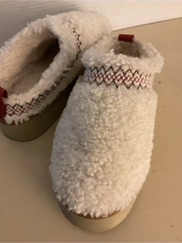 Women plush fuzzy faux fur fleece platform slipper boot mules US 6.5 - Image 7