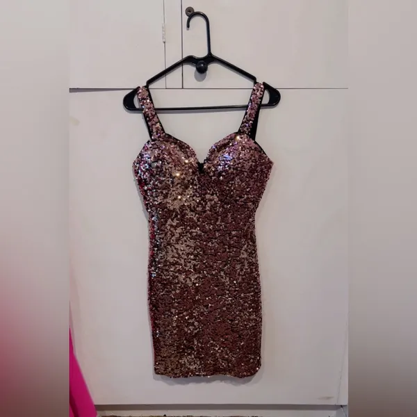 Guess Rose Gold Sequin Bodycon Mini Dress | Size 4 | Cocktail Party Night Out - Image 4