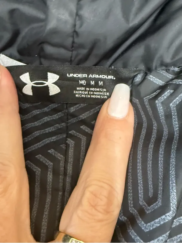 Under Armour Black Chevron Quilted Hooded Packable Puffer - Image 10