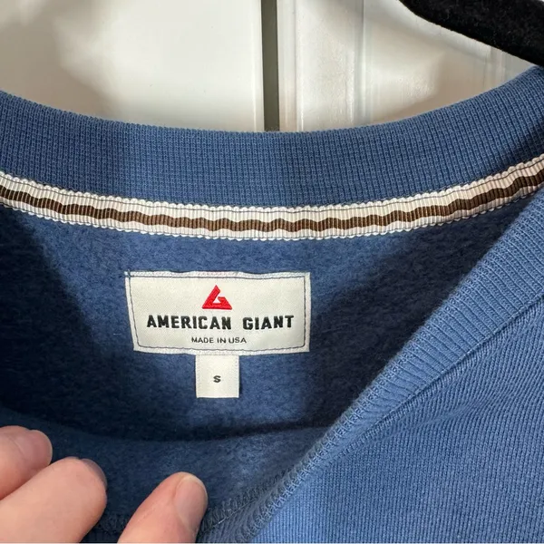 American Giant Women's Midweight Crewneck in dark‎ denim size small made in USA - Image 4