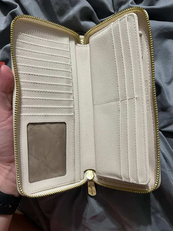 Michael Kors Wallet - Image 2