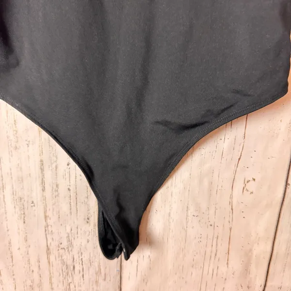 SWS Contour Sleek Women's Black Sleeveless Bodysuit Sz L - Image 4