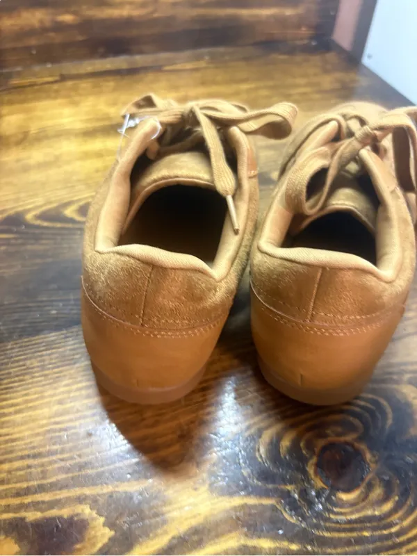 Time And Tru Brown Sneakers Size 10 - Image 5