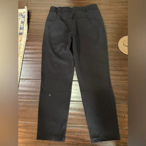 Lululemon On the Fly Women’s Black Jogger Pants 6 - Image 3