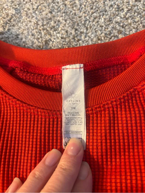 OFFLINE by Aerie Waffle Knit Cropped Long Sleeve Shirt Workout Athleisure M - Image 6