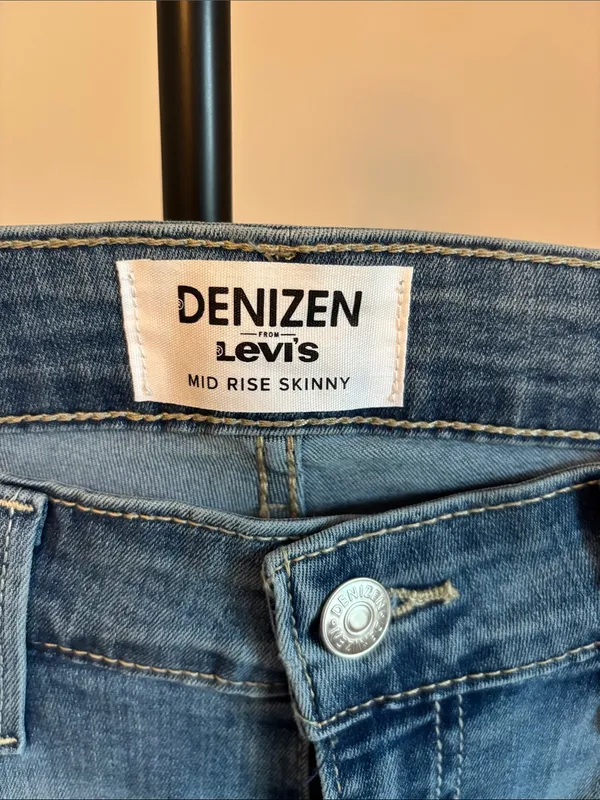 Levi's Denim Skinny Jeans - Light Blue Wash - Image 2