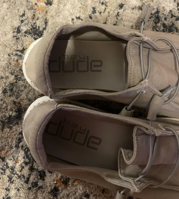 Gray Size 9 | Curtsy - Image 4