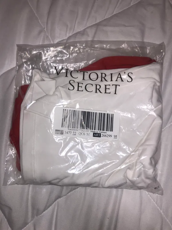 PINK - Victoria's Secret NWT CROPPED LONG-SLEEVE RAGLAN TOP - M - Image 2