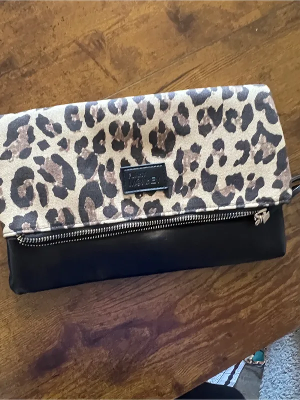 Vervet Flying monkey Leopard Print Fold-Over Clutch Bag - Black and Tan - Image 3
