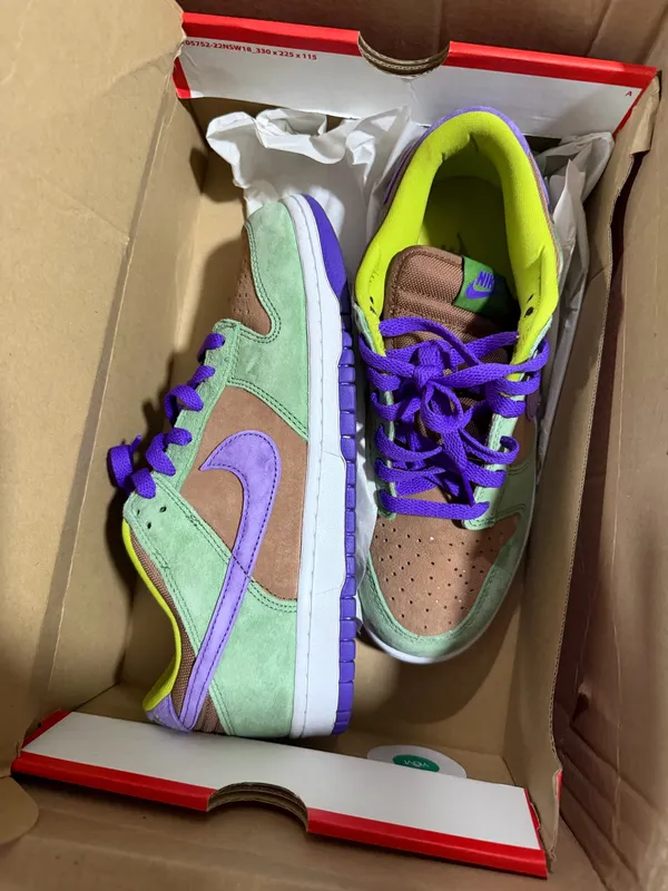 Women’s Nike - Image 2