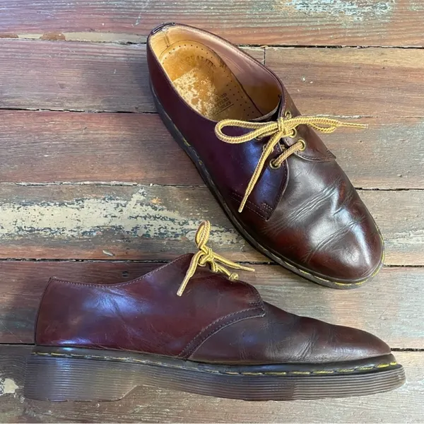 Rare 80’s DR. MARTENS Made in England 3-eye Brown Oxfords AW 1484 - M 9, W 10 - Image 2