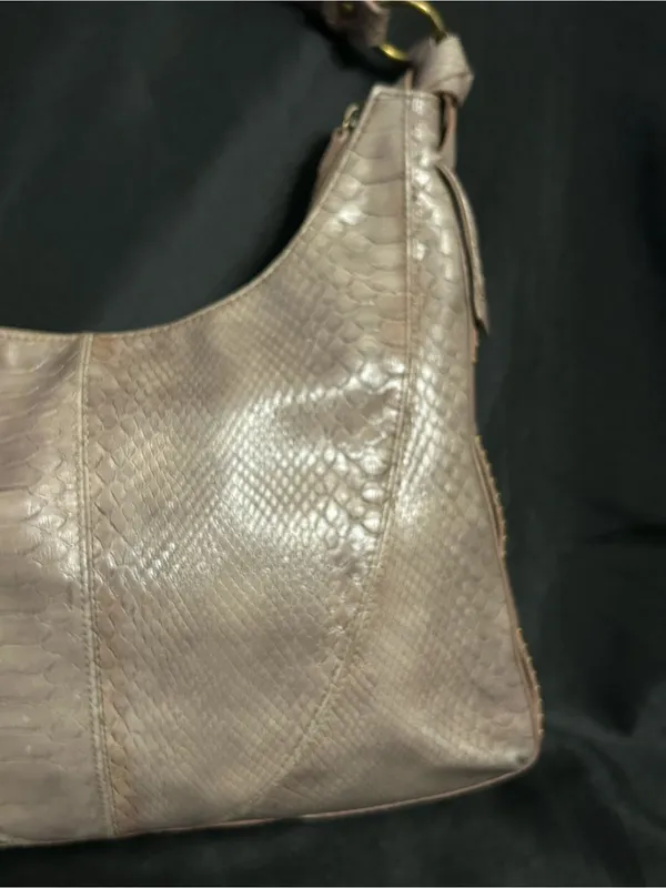 Liz Claiborne Women’s Taupe Textured Hobo Shoulder Bag Purse - Image 5