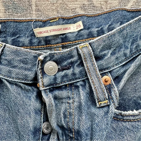 Levi’s Ribcage Straight Ankle Jean - Image 3