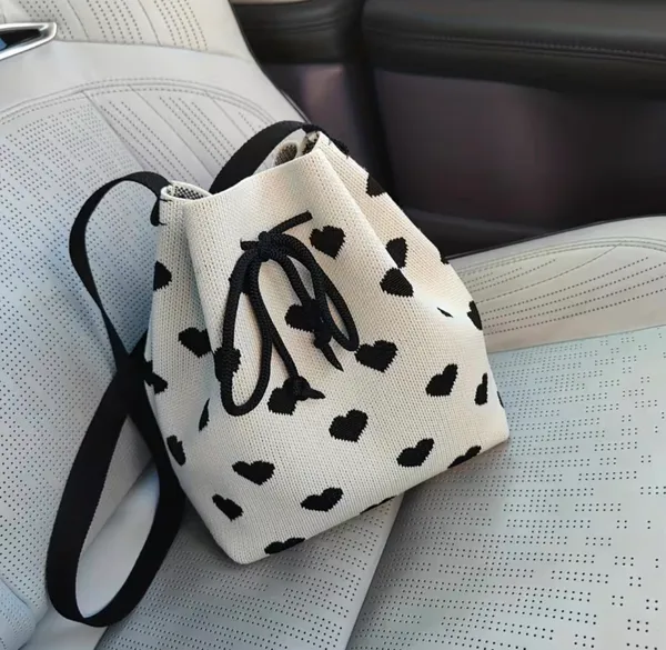 Knit Heart Pattern Drawstring Bucket Crossbody Bag 🖤✨ White - Image 4
