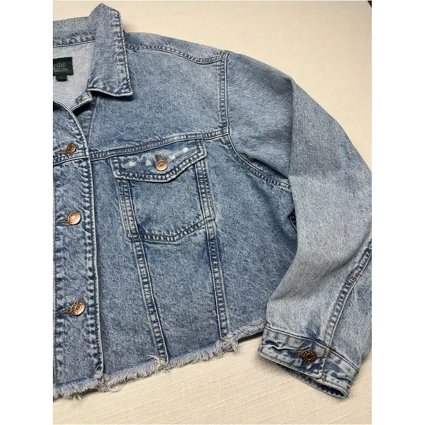 wild fable Light Blue Cropped Denim Jacket - Image 3