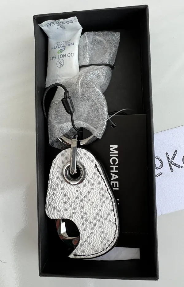 Michael Kors Logo Bottle Opener Key Fob - Bright White - Image 2