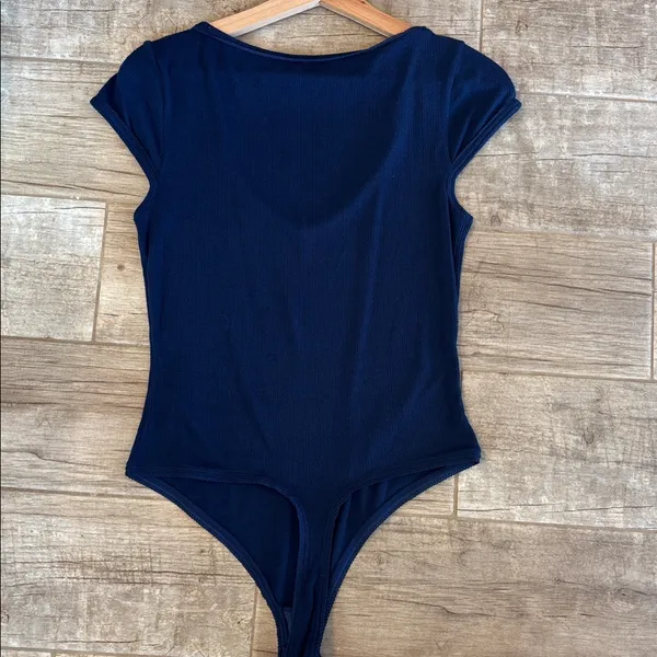 Free People Navy Blue V-Neck Bodysuit - Image 3