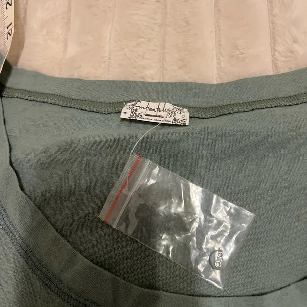 Free people crop tee - Image 7
