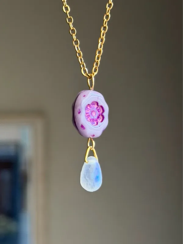Handmade quality floral Czech glass bead fairy chic cottage necklace💐💜 - Image 2