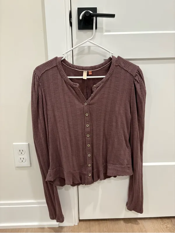 Pilcro By Anthropologie Puff Sleeve Cardigan Size Medium - Image 2