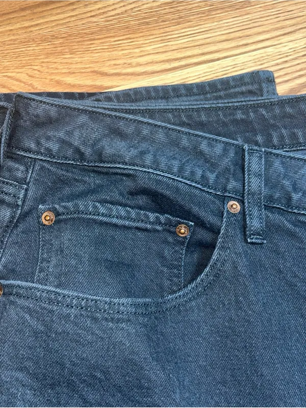 Abercrombie & Fitch Women's Straight Dark Blue Jeans - Image 4