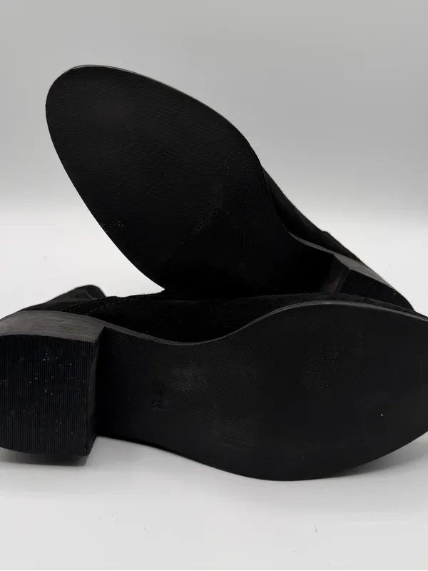 Coconuts by Matisse Pronto Black Suede Cutout Ankle Boots Womens 6.5 - Image 6