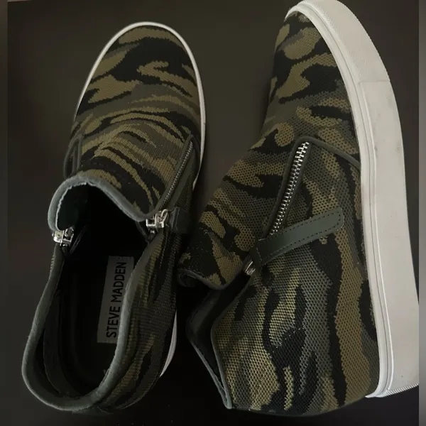 Steve Madden Green Camo High-Top Wedge Sneakers - Image 10