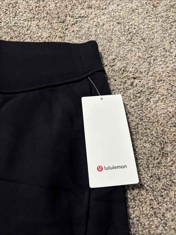 Lululemon Scuba HR Mini Skirt size medium NWT - Image 2