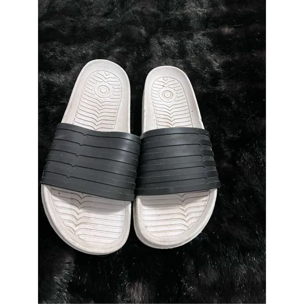 Hunter boots for Target Black Platform Slide Sandals Sz 10 - Image 2