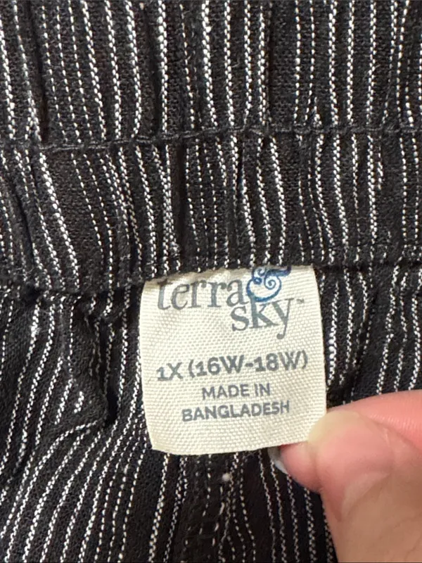 Terra & Sky Plus Linen Cotton Pleated Pull-On Shorts Black / White Stripe sz 1X - Image 7