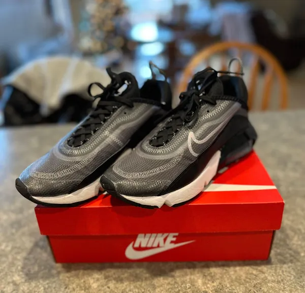 Nike Air Max 2090 Sneakers - Image 2