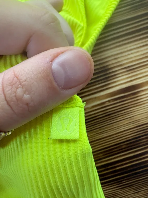 Lululemon Reversible Power Pivot Tank - Image 4