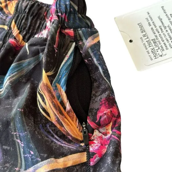 Lululemon Women’s 12 Hotty Hot Low-Rise Lined Shorts 4” Black‎ Veiled Floral New - Image 8