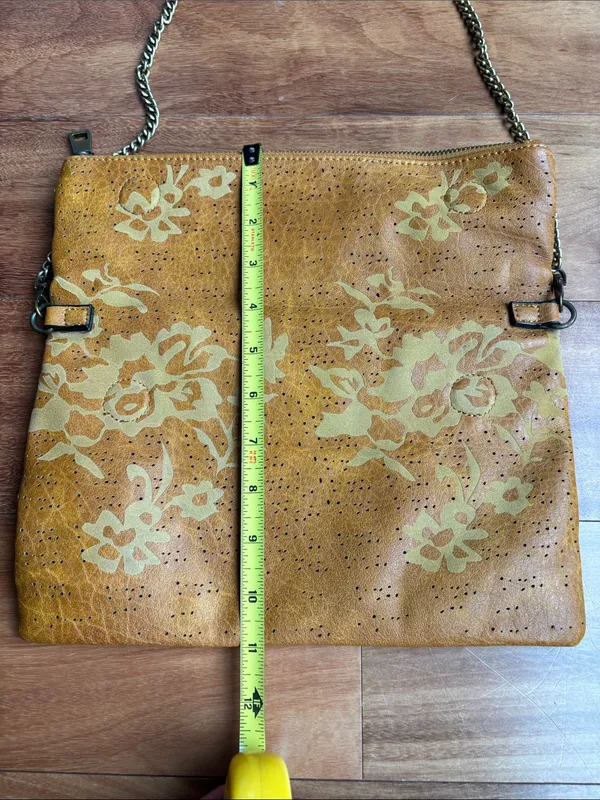 Moda Luxe vegan purse - Image 7