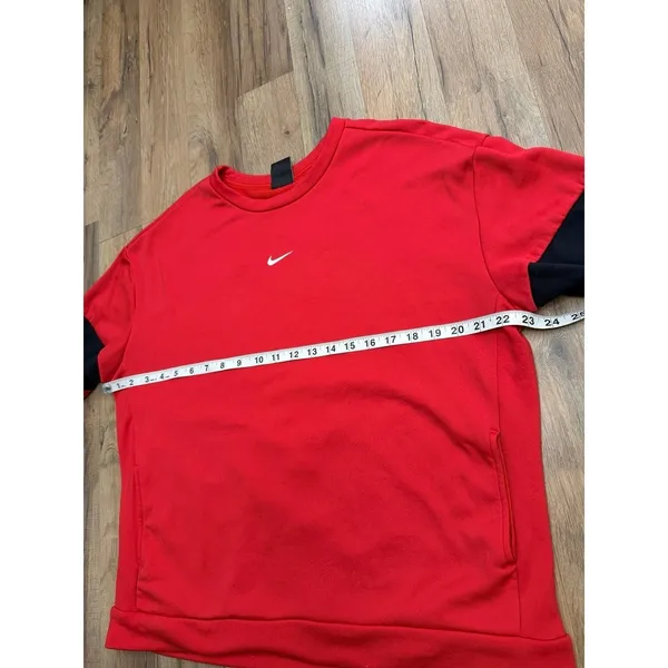 Nike Red Crewneck Sweatshirt Women Medium‎ Athletic Pullover Logo - Image 9