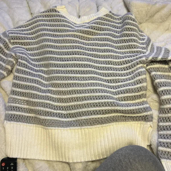Aeropostale Sweater - Image 3