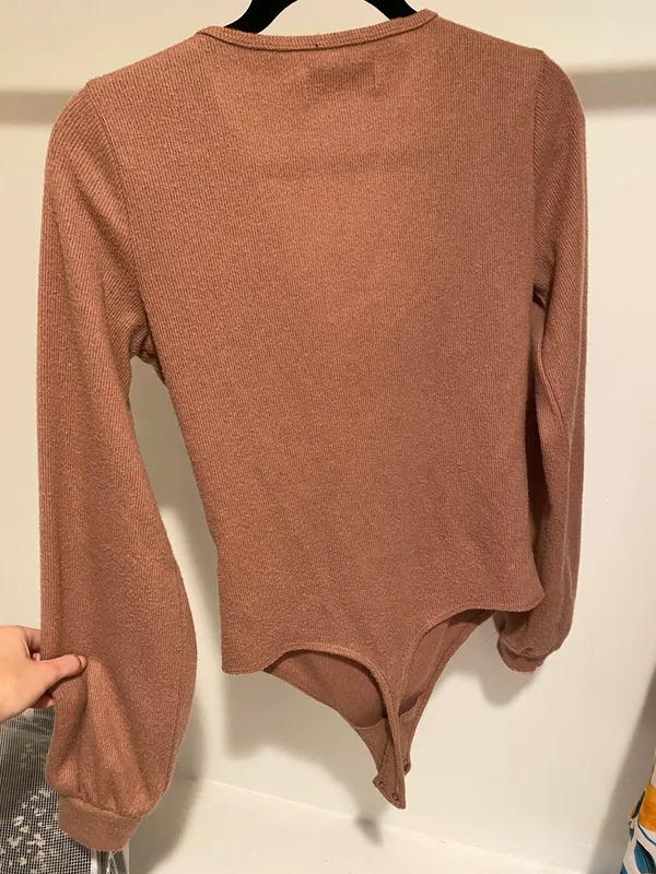 Abercrombie Body Suit Size M - Image 3