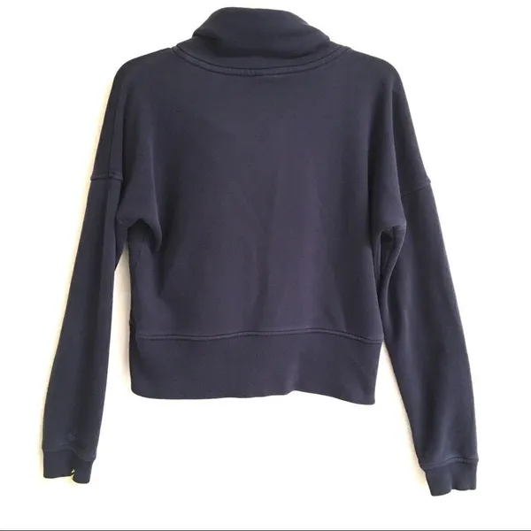 Nike womens track & field funnel neck sweatshirt S‎ - Image 8