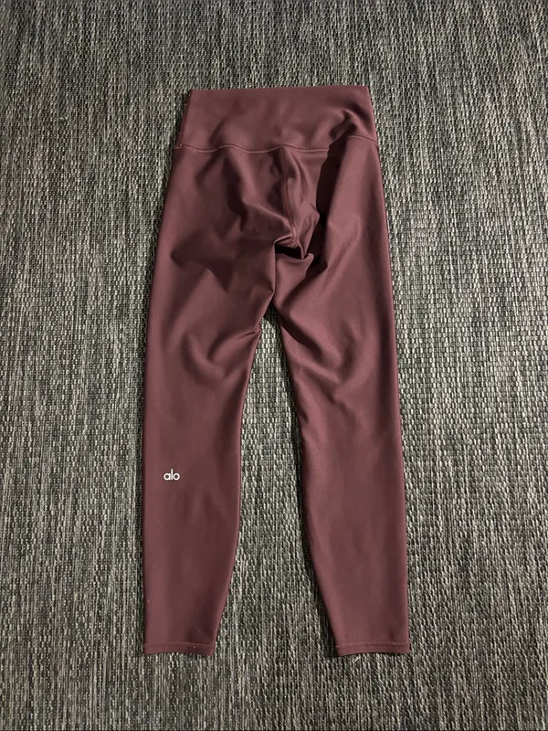 Alo Yoga 7/8 High Waist Airlift Legging Burgundy Cherry Cola - Image 2