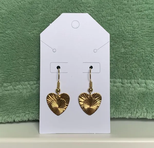 Gold heart charm earrings - Image 3