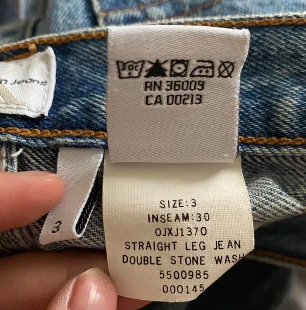 Calvin Klein vintage straight leg light wash jeans - Image 3