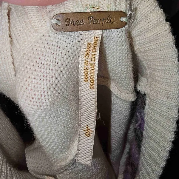 Free‎ People Womens Cream & Purple Deep V Neck Wool Blend Knit Sweater Large - Image 4